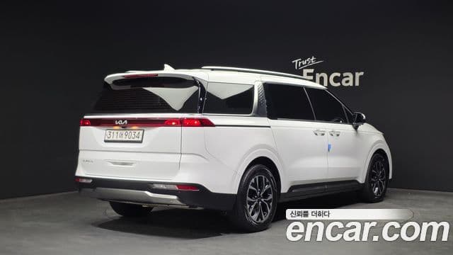 Kia Carnival 2023 — Şəkil 2/20