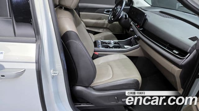 Kia Carnival 2023 — Şəkil 12/20