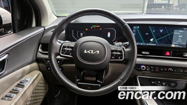 Kia Carnival 2023 — Фото 13/20