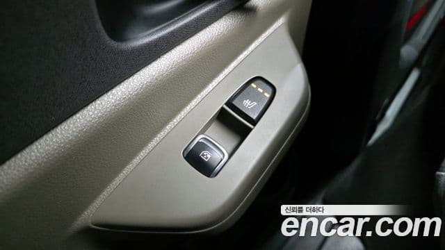 Kia Carnival 2023 — Фото 18/20