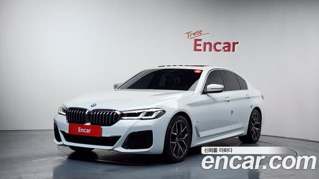 BMW 5 Series 2022 — Şəkil 9/20