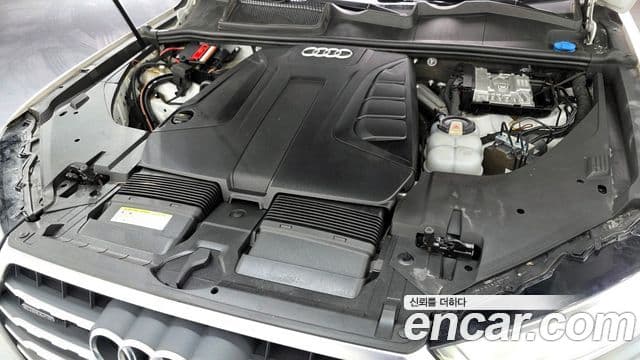 Audi Q7 2019 — Şəkil 6/20