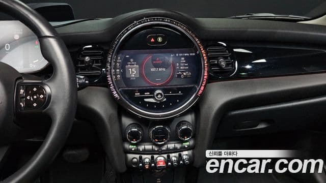 Mini Cooper S 2021 — фото 14 из 20