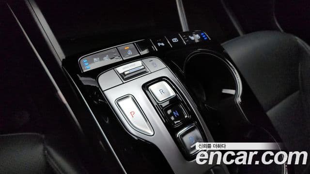 Hyundai Tucson Hybrid 2022 — ფოტო 11/20