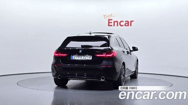 BMW 1 Series 2022 — ფოტო 3/20