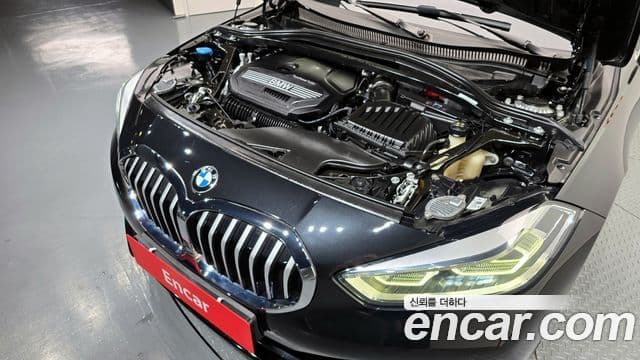 BMW 1 Series 2022 — ფოტო 5/20