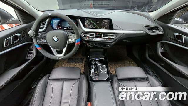 BMW 1 Series 2022 — ფოტო 10/20