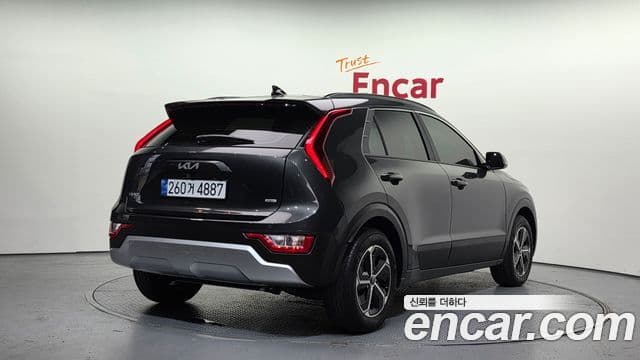 Kia Niro 2025 — ფოტო 2/20