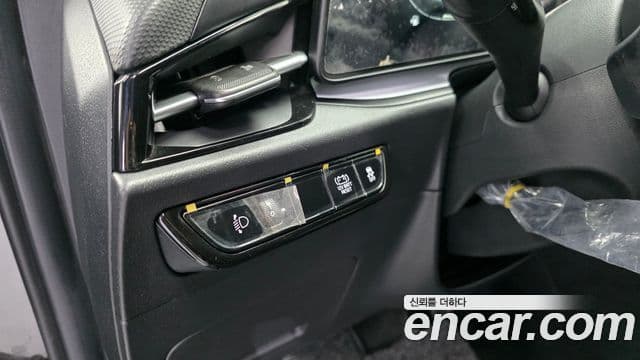 Kia Niro 2025 — ფოტო 13/20