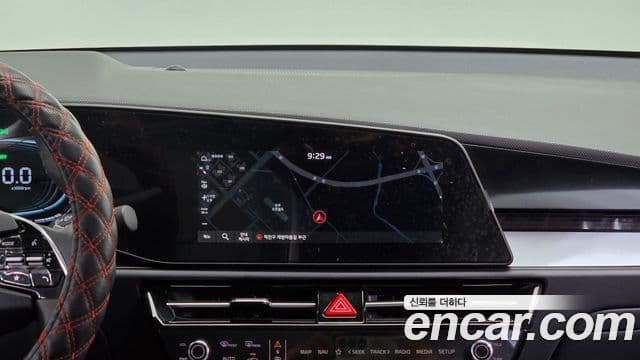 Kia Niro 2025 — ფოტო 16/20