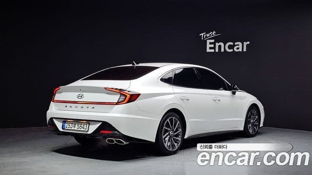 Hyundai Sonata 2021 — ფოტო 2/20