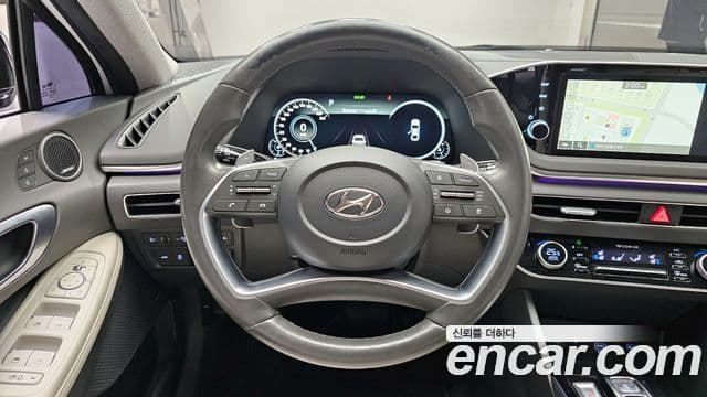 Hyundai Sonata 2021 — ფოტო 13/20