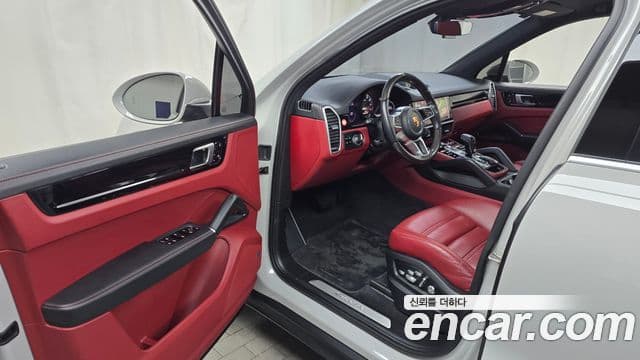 Porsche Cayenne 2021 — Şəkil 10/20