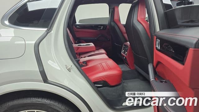 Porsche Cayenne 2021 — Şəkil 12/20