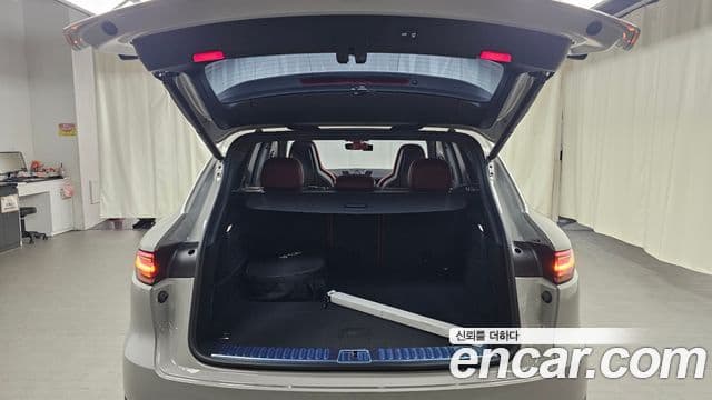 Porsche Cayenne 2021 — Şəkil 20/20