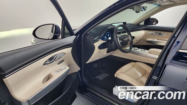 Genesis GV70 2022 — ფოტო 10/20