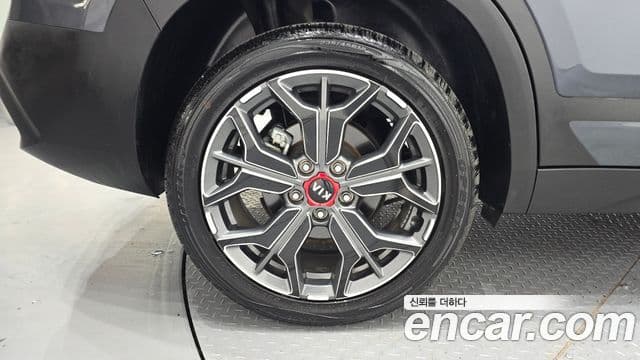 Kia Seltos 2021 — ფოტო 5/20