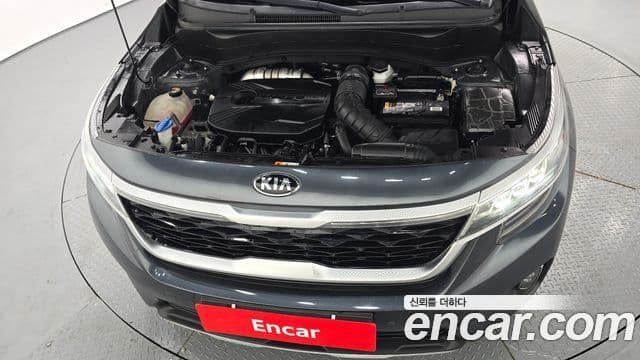 Kia Seltos 2021 — ფოტო 6/20