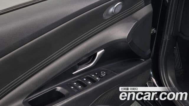Hyundai The New Avante Hybrid 2020 — ფოტო 6/20