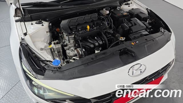 Hyundai The New Avante Hybrid 2021 — ფოტო 14/20