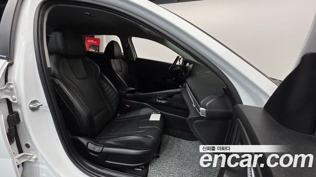 Hyundai The New Avante Hybrid 2021 — ფოტო 4/20