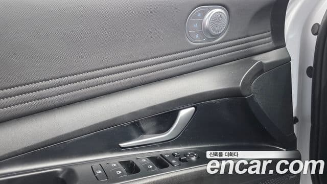 Hyundai The New Avante Hybrid 2021 — ფოტო 10/20