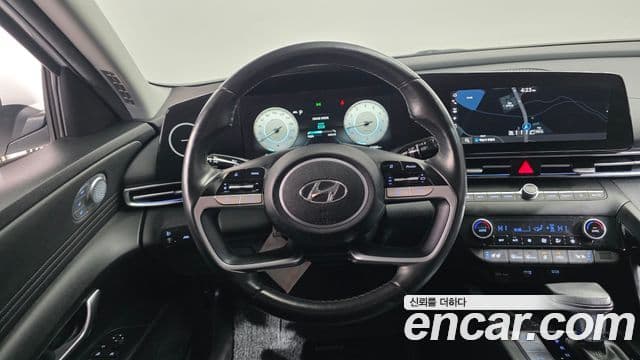 Hyundai The New Avante Hybrid 2021 — ფოტო 8/20