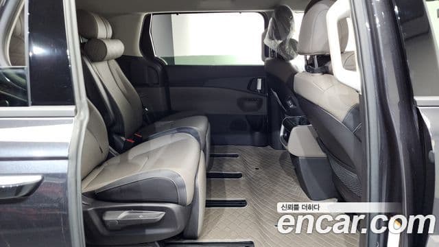 Kia Carnival 2025 — Şəkil 12/20