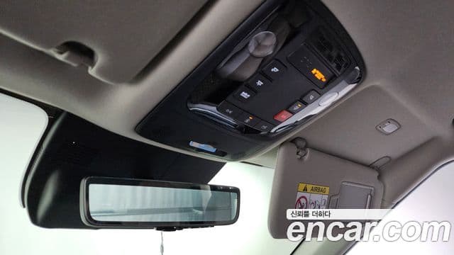 Kia Carnival 2025 — Şəkil 17/20