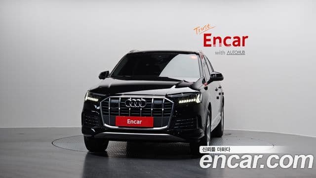 Audi Q7 2022 — ფოტო 3/20