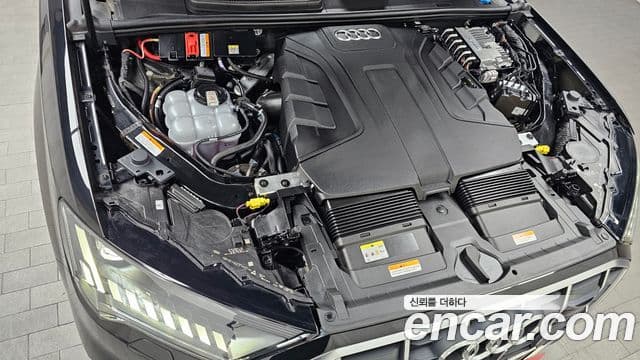 Audi Q7 2022 — ფოტო 6/20