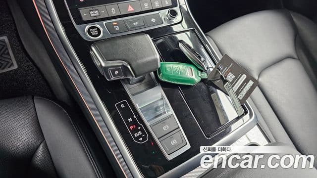 Audi Q7 2022 — ფოტო 9/20