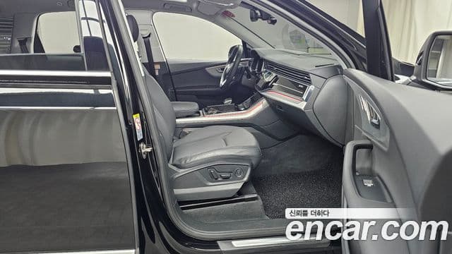 Audi Q7 2022 — ფოტო 11/20