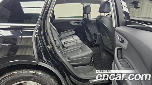 Audi Q7 2022 — ფოტო 12/20