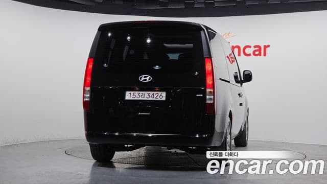 Hyundai Staria 2024 — ფოტო 11/20