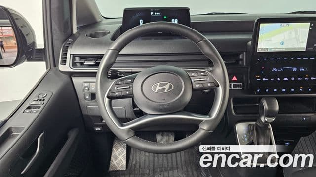 Hyundai Staria 2024 — ფოტო 9/20