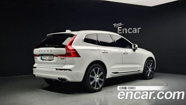 Volvo XC60 2021 — Şəkil 2/20