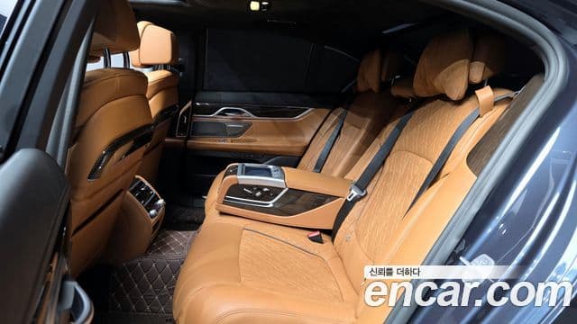 BMW 7 Series 2019 — Şəkil 12/20
