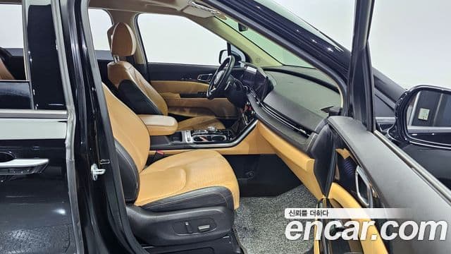 Kia Carnival 2021 — Фото 11/20