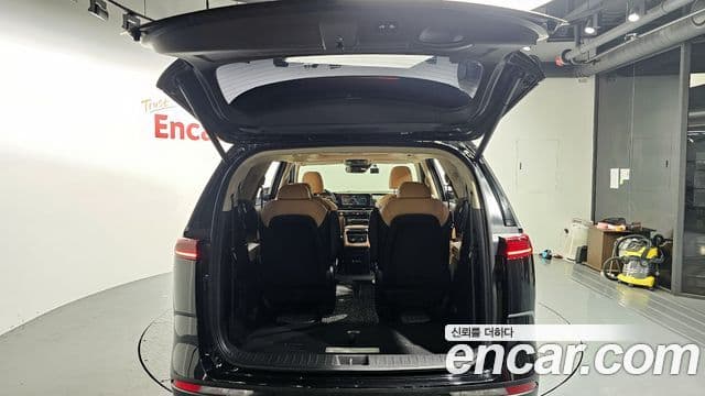 Kia Carnival 2021 — Фото 20/20