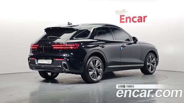 Genesis GV70 2022 — Şəkil 2/20