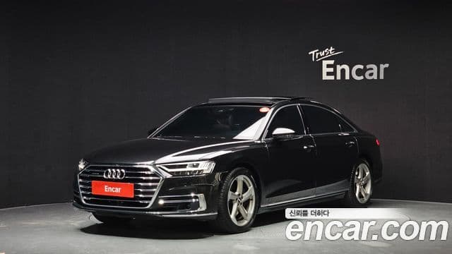 Audi A8 2018 — Şəkil 11/20