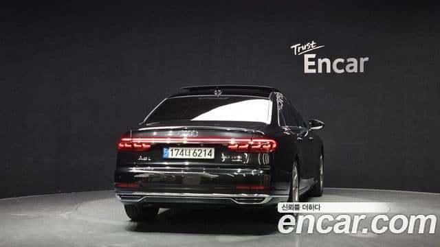 Audi A8 2018 — Şəkil 3/20