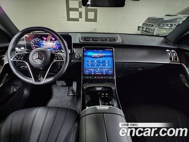 Mercedes-Benz S-Class 2022 — Photo 8/20