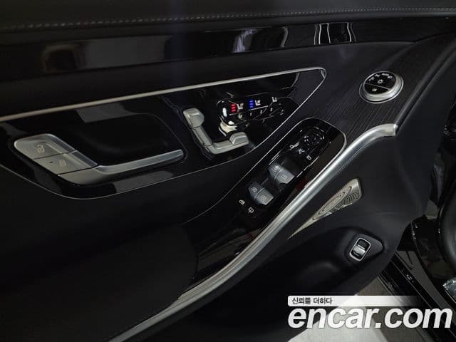 Mercedes-Benz S-Class 2022 — Photo 19/20