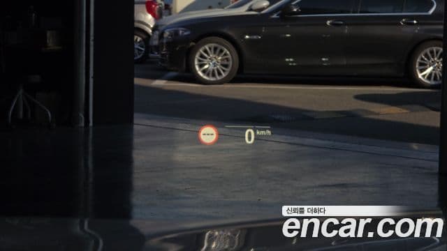 BMW 5 Series 2022 — фото 16 из 20