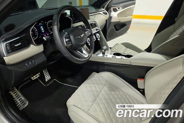 Genesis G70 2022 — фото 9 из 20