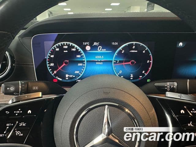 Mercedes-Benz E-Class 2021 — ფოტო 12/17