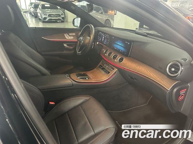 Mercedes-Benz E-Class 2021 — ფოტო 9/17