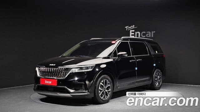 Kia Carnival 2023 — Фото 1/20